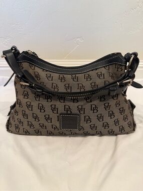Dooney & Bourke Gray Signature Logo Shoulder Bag Y2K monogram